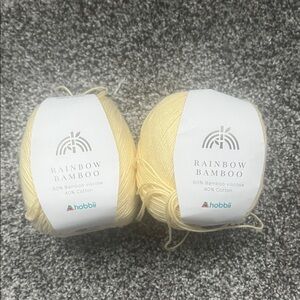 Hobbii Rainbow Bamboo Yarn - Soft Pale Yellow-2 Skeins
